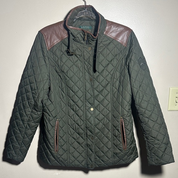 Ralph Lauren Women’s Medium Olive Green Quilted Barn Jacket - Picture 4 of 10